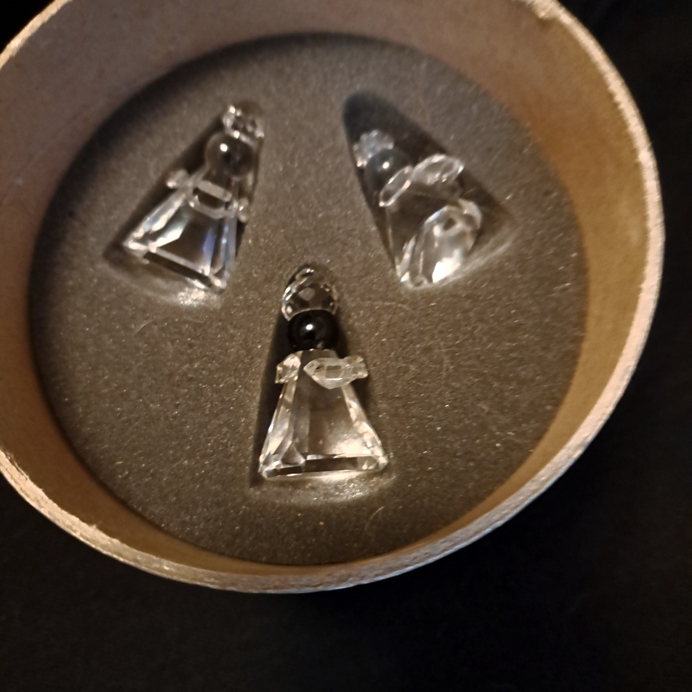 Vintage Swarovski 3 Wiseman Nativity set Christmas in box with C0A  excellent